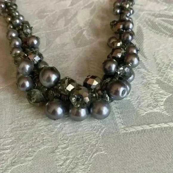 Gray Silver Colored Adjustable Beaded Necklace 25” length - Picture 3 of 7